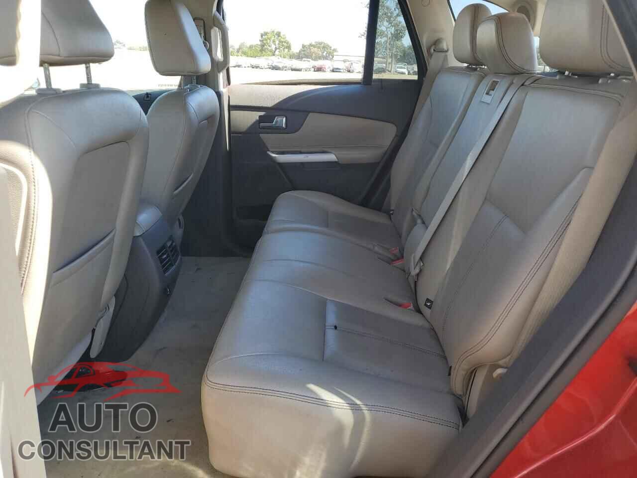 FORD ALL OTHER 2011 - 2FMDK3KC1BBB14932