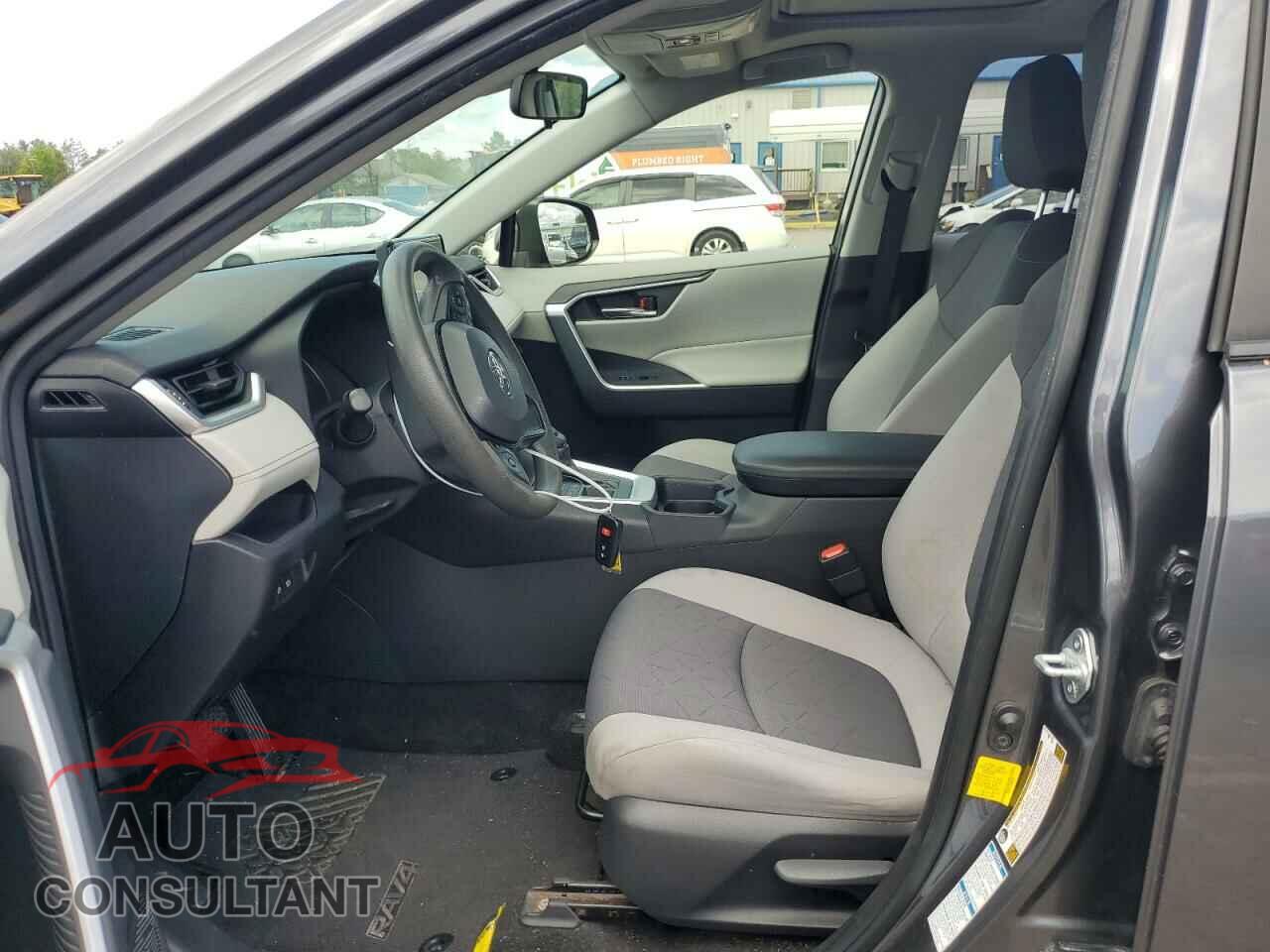TOYOTA RAV4 2019 - JTMP1RFV5KD044767