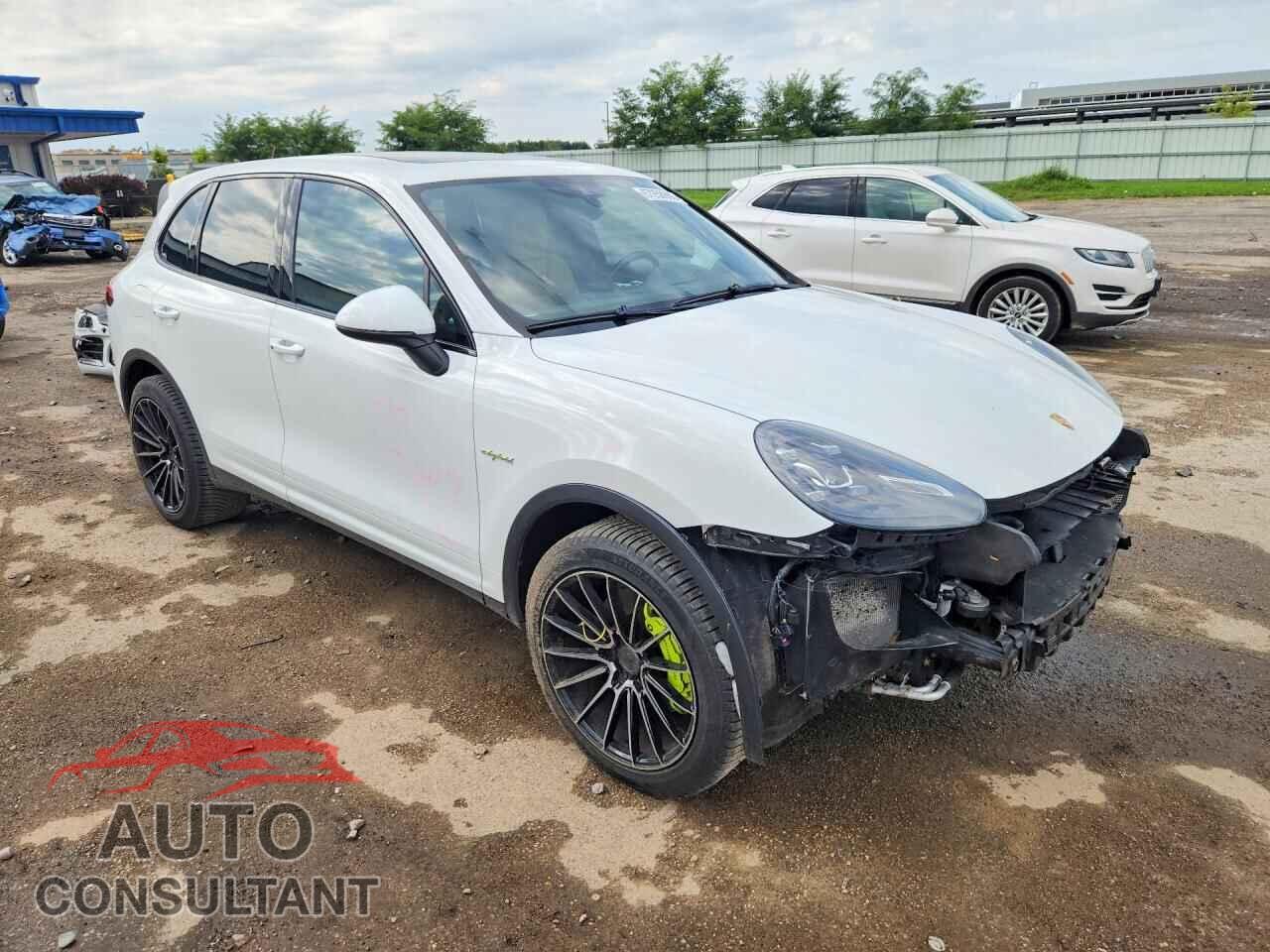 PORSCHE CAYENNE 2016 - WP1AE2A25GLA17112