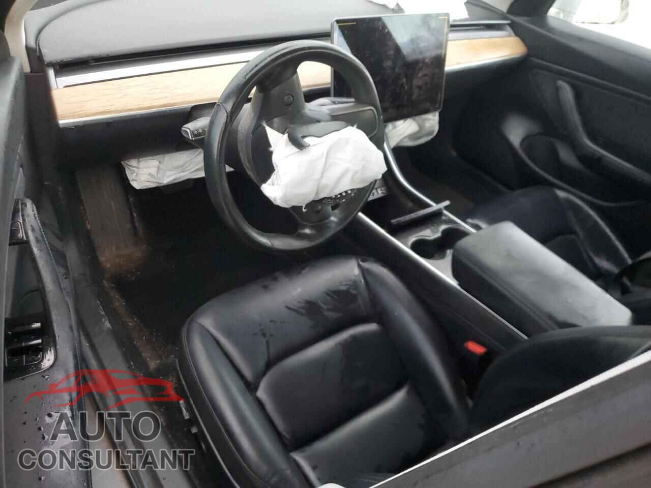 TESLA MODEL 3 2018 - 5YJ3E1EB7JF087591