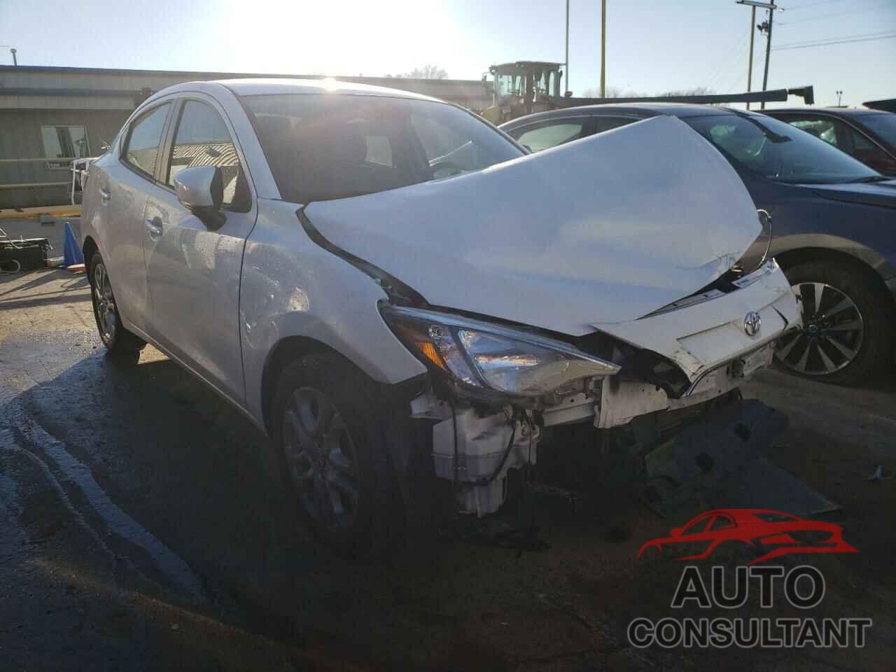 TOYOTA YARIS 2017 - 3MYDLBYV6HY192368