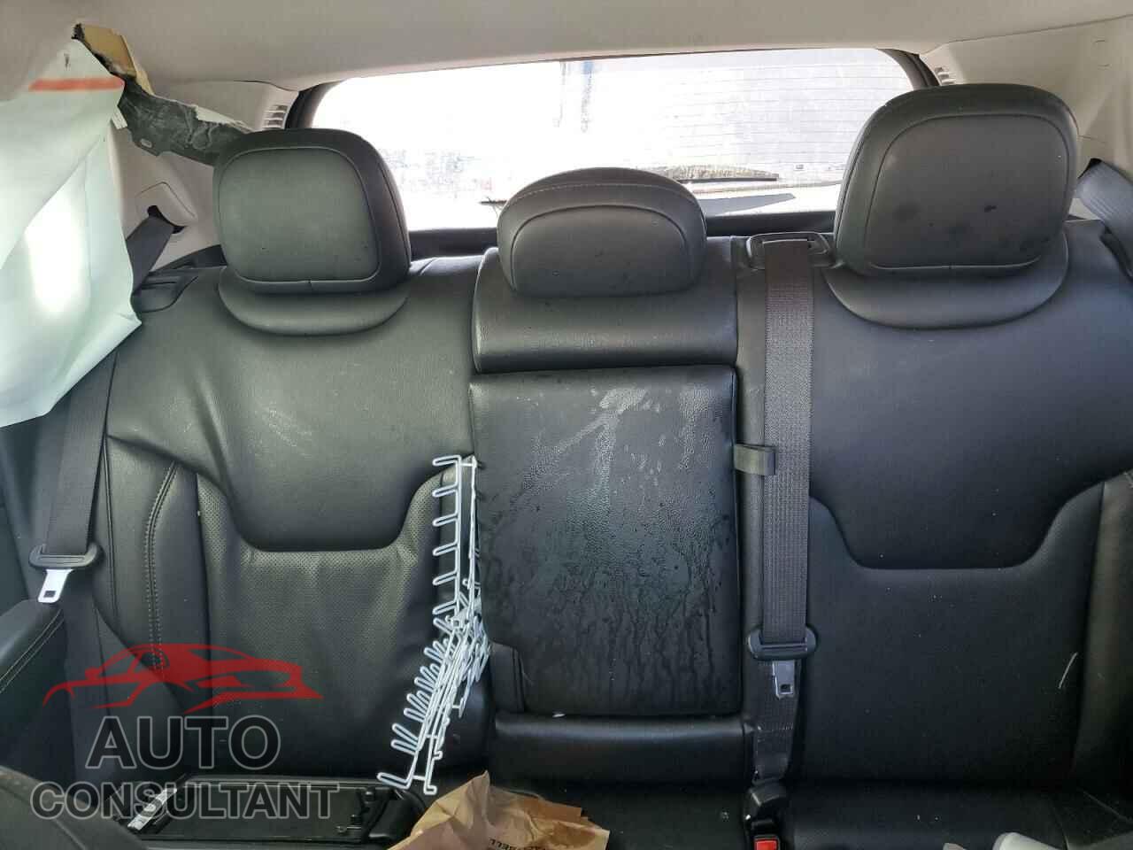 JEEP COMPASS 2021 - 3C4NJDCB7MT601275
