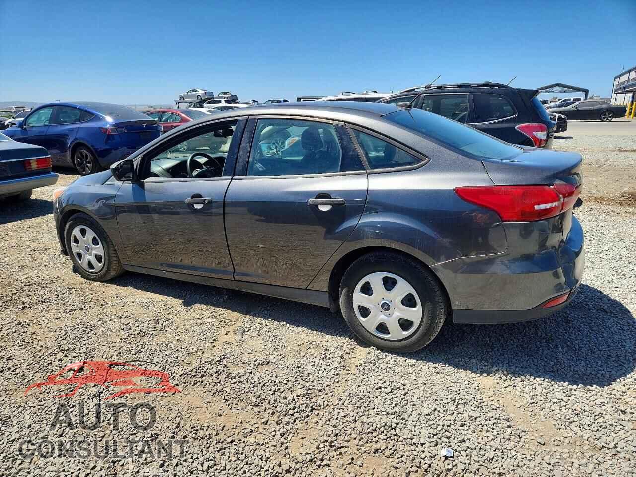 FORD FOCUS 2018 - 1FADP3E20JL260574