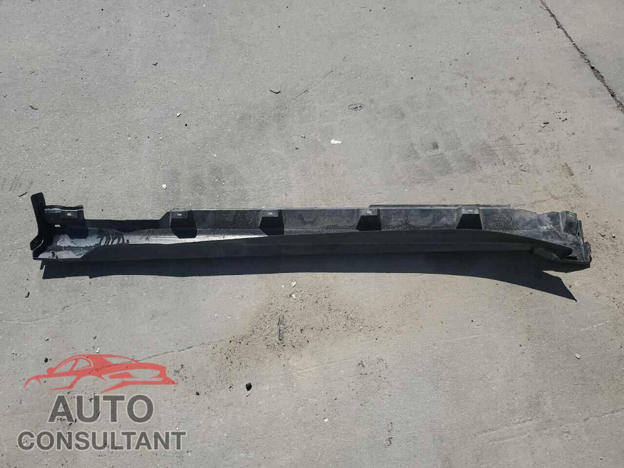 FORD FOCUS 2017 - 1FADP3F21HL247888