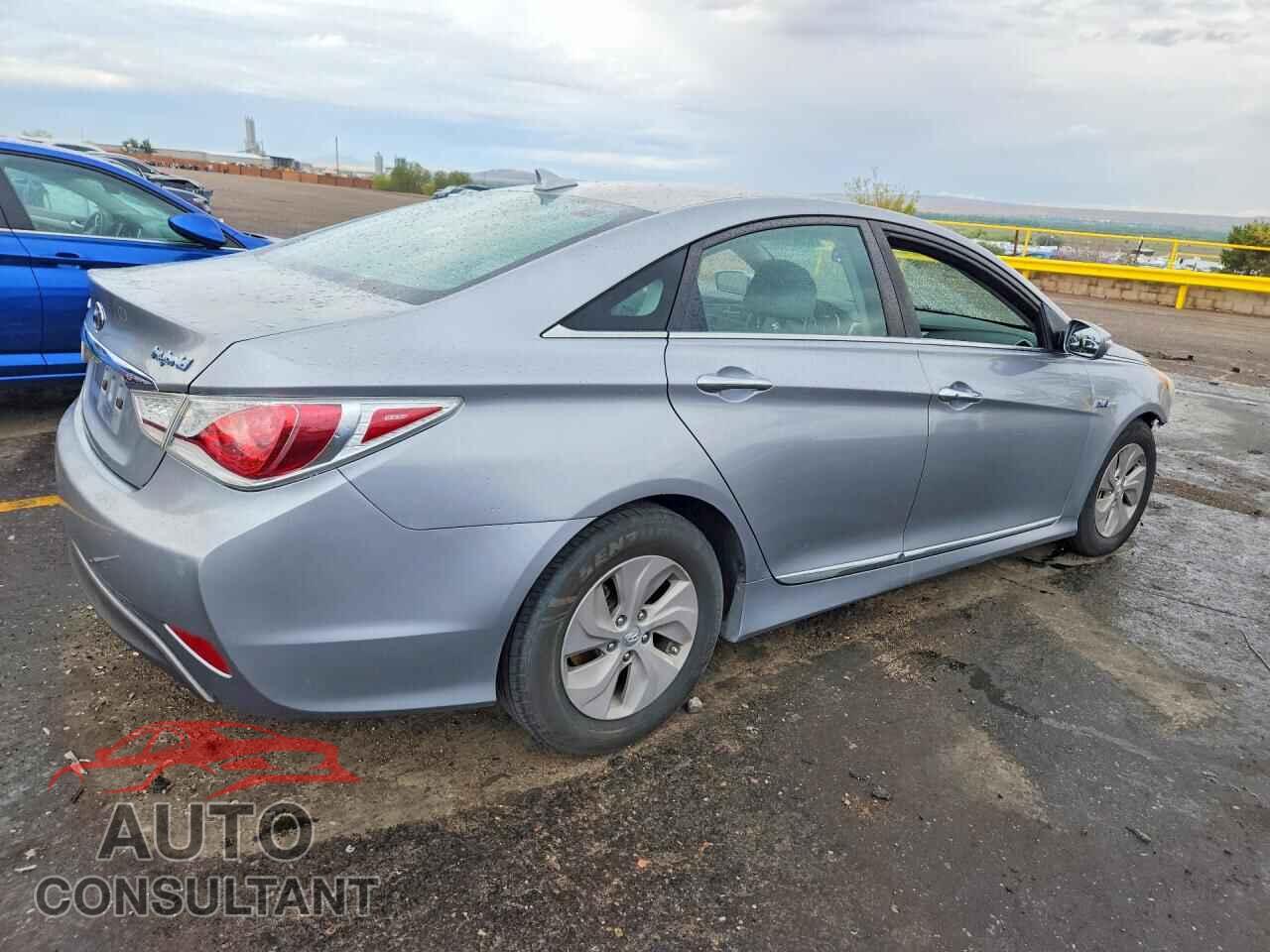 HYUNDAI SONATA 2015 - KMHEC4A41FA128686