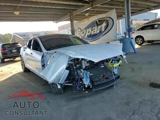 TESLA MODEL S 2024 - 5YJSA1E57RF543182