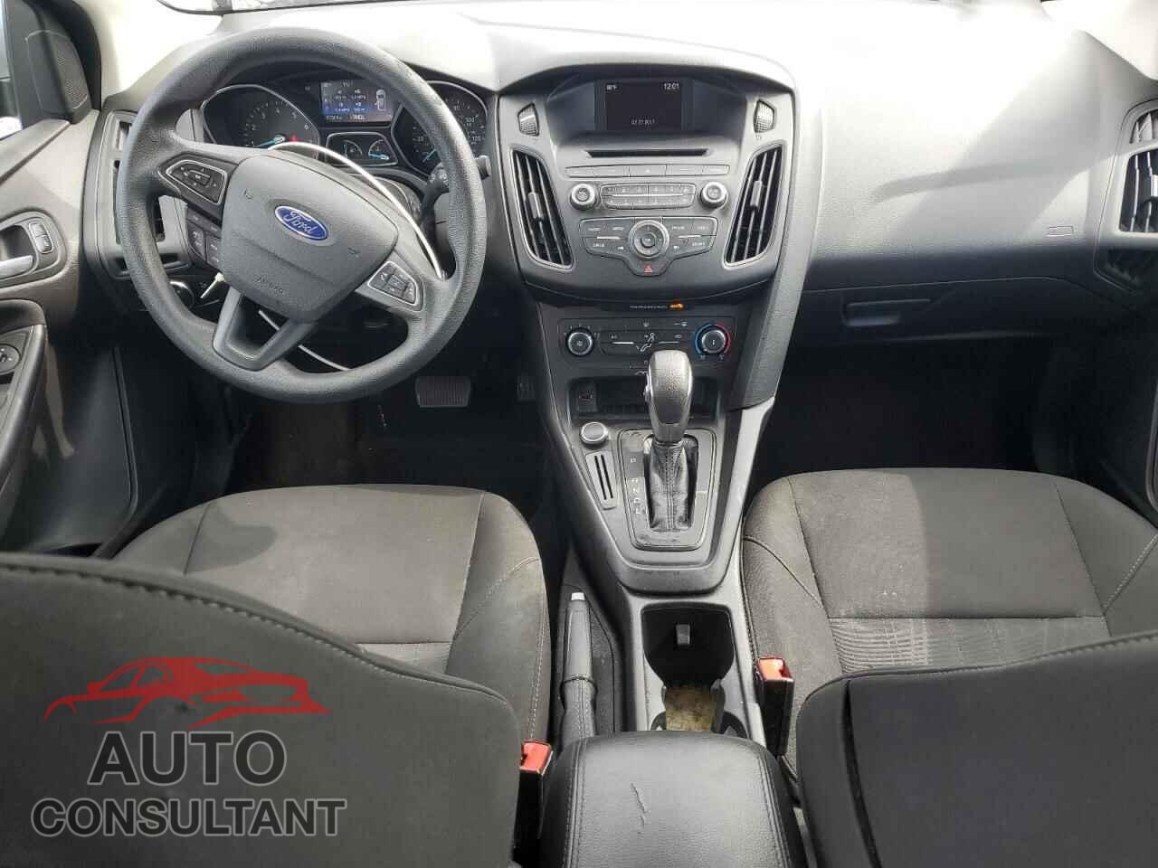 FORD FOCUS 2017 - 1FADP3F28HL251498