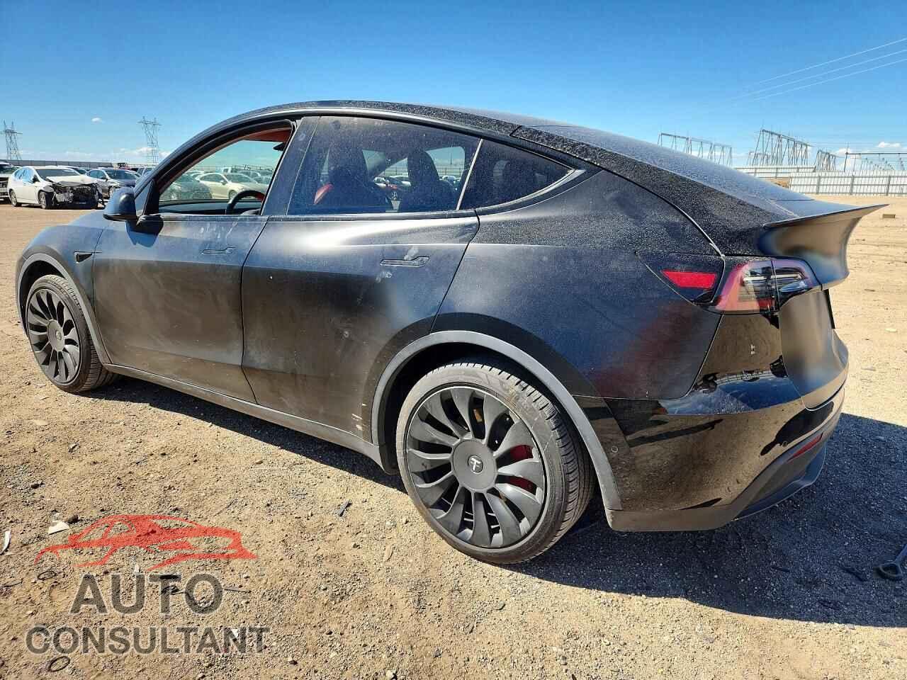 TESLA MODEL Y 2021 - 5YJYGAEE0MF191127