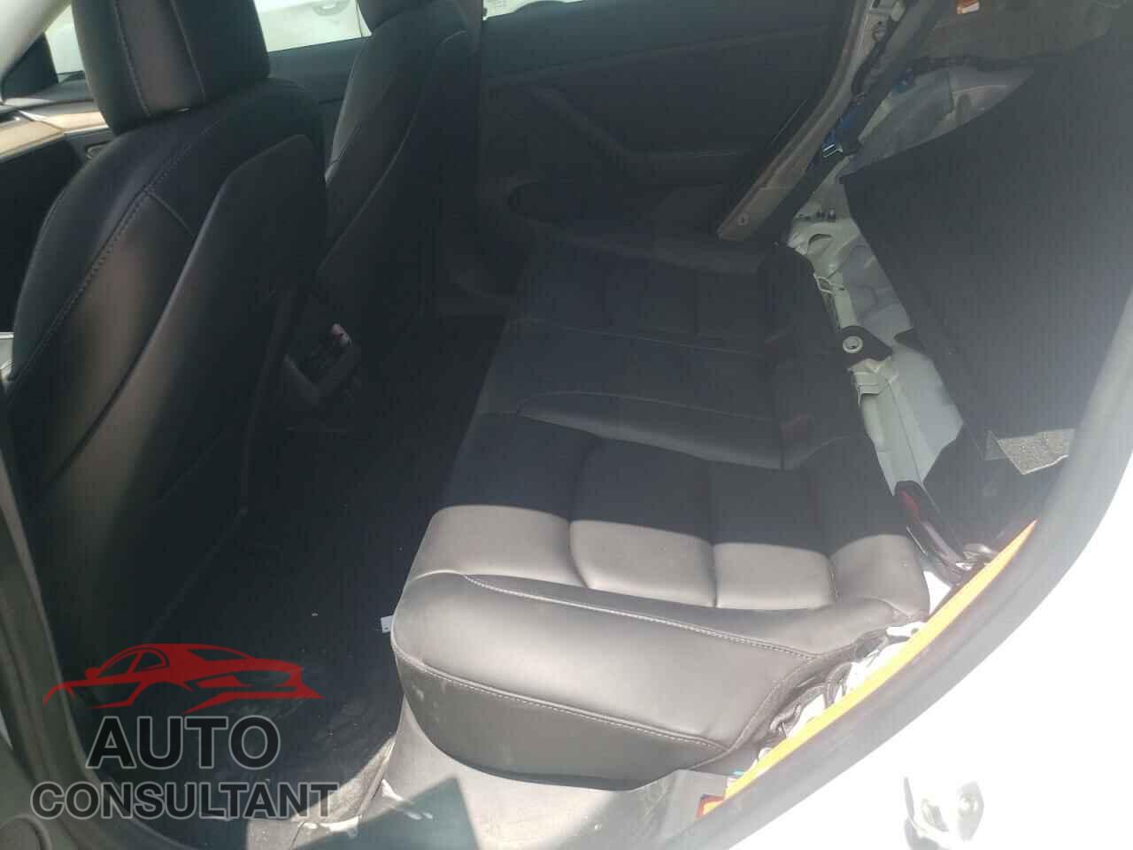 TESLA MODEL 3 2022 - 5YJ3E1EB2NF130210