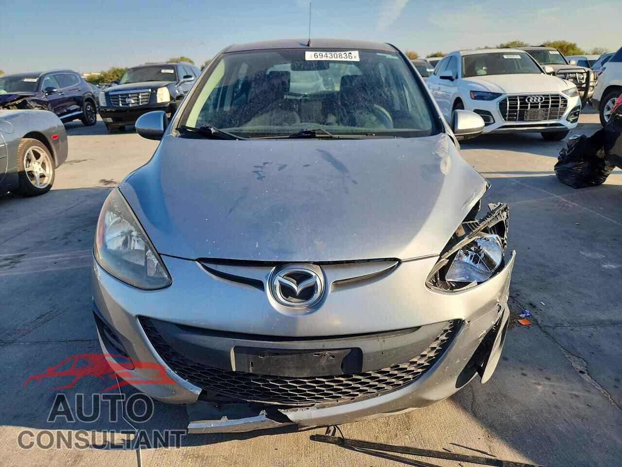 MAZDA 2 2013 - JM1DE1KY7D0170678