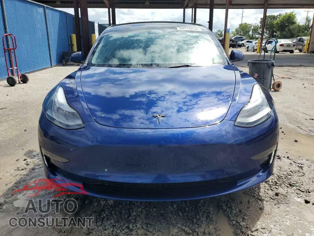 TESLA MODEL 3 2023 - 5YJ3E1ECXPF628036