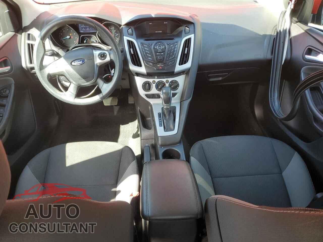 FORD FOCUS 2014 - 1FADP3F29EL434307