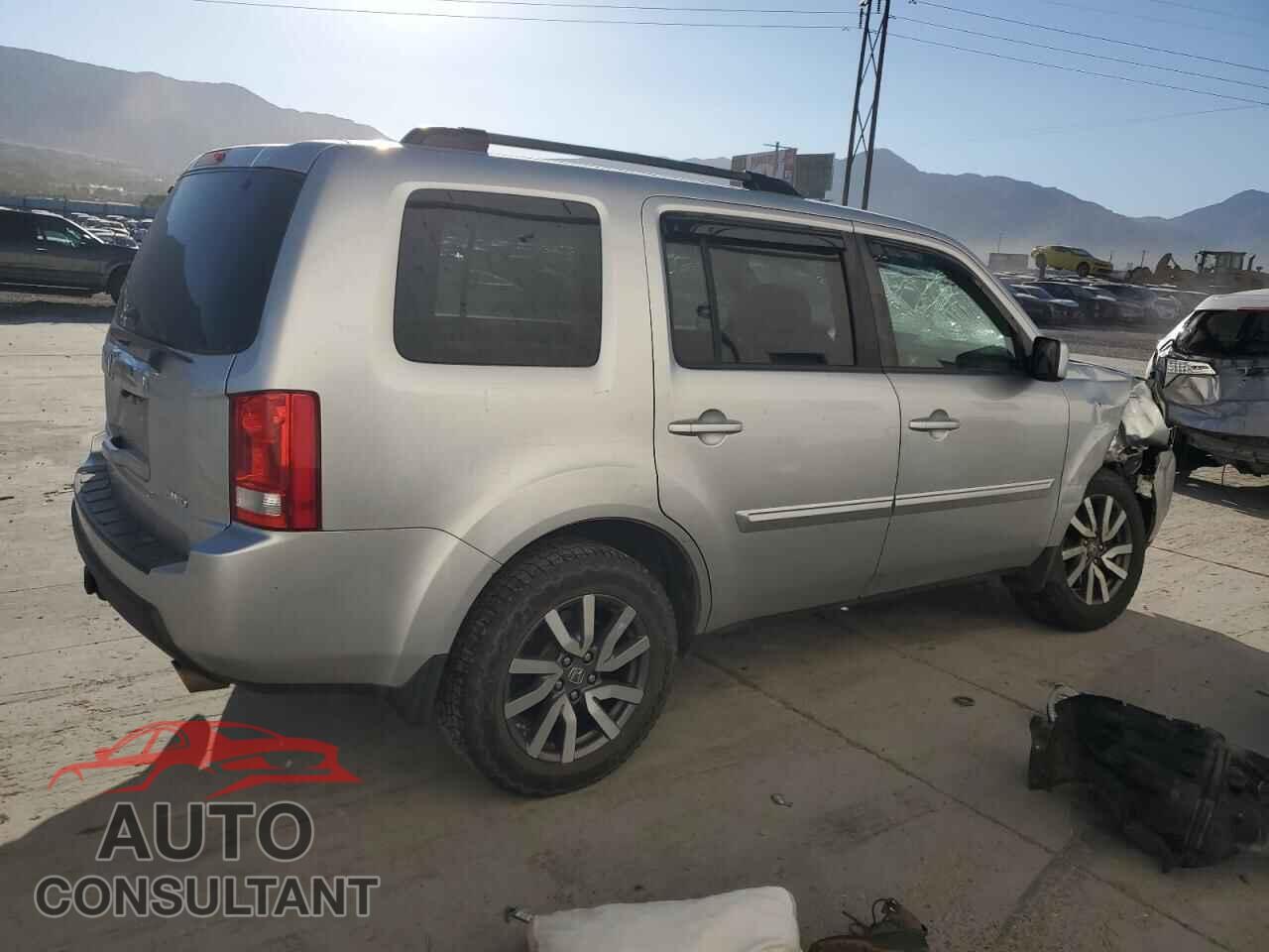 HONDA PILOT 2011 - 5FNYF4H44BB089026