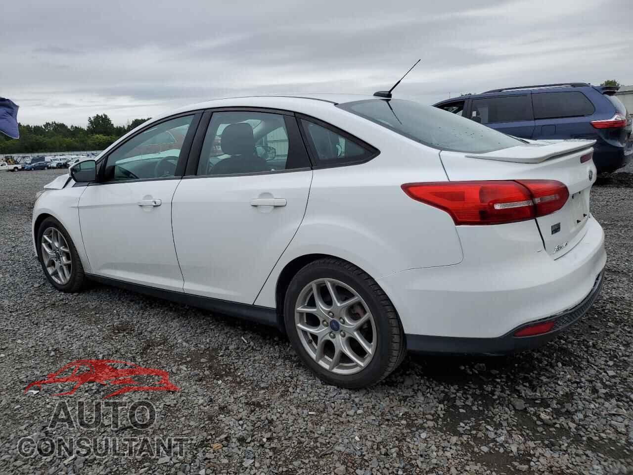 FORD FOCUS 2015 - 1FADP3F21FL332999