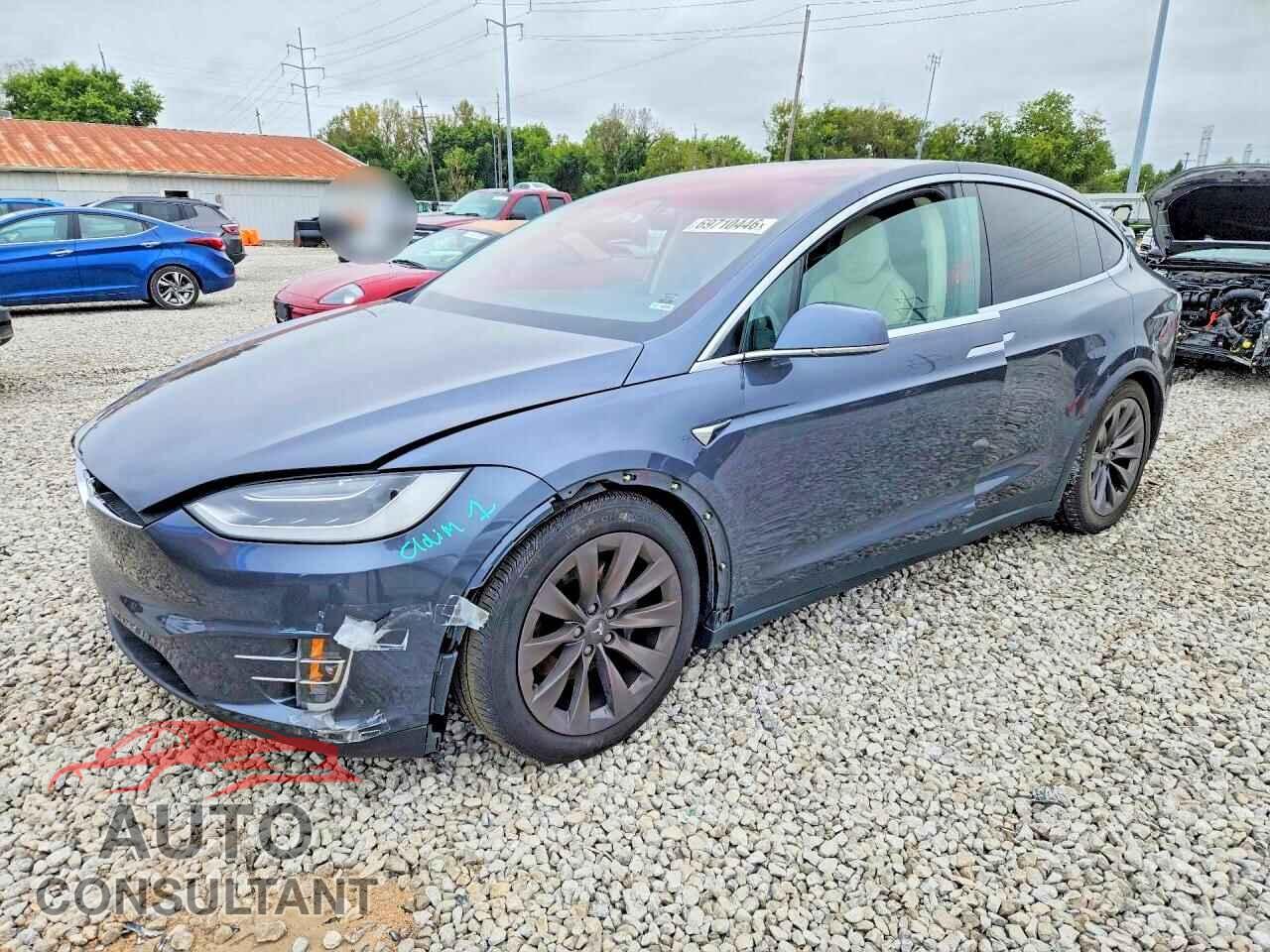 TESLA MODEL X 2018 - 5YJXCDE21JF110565