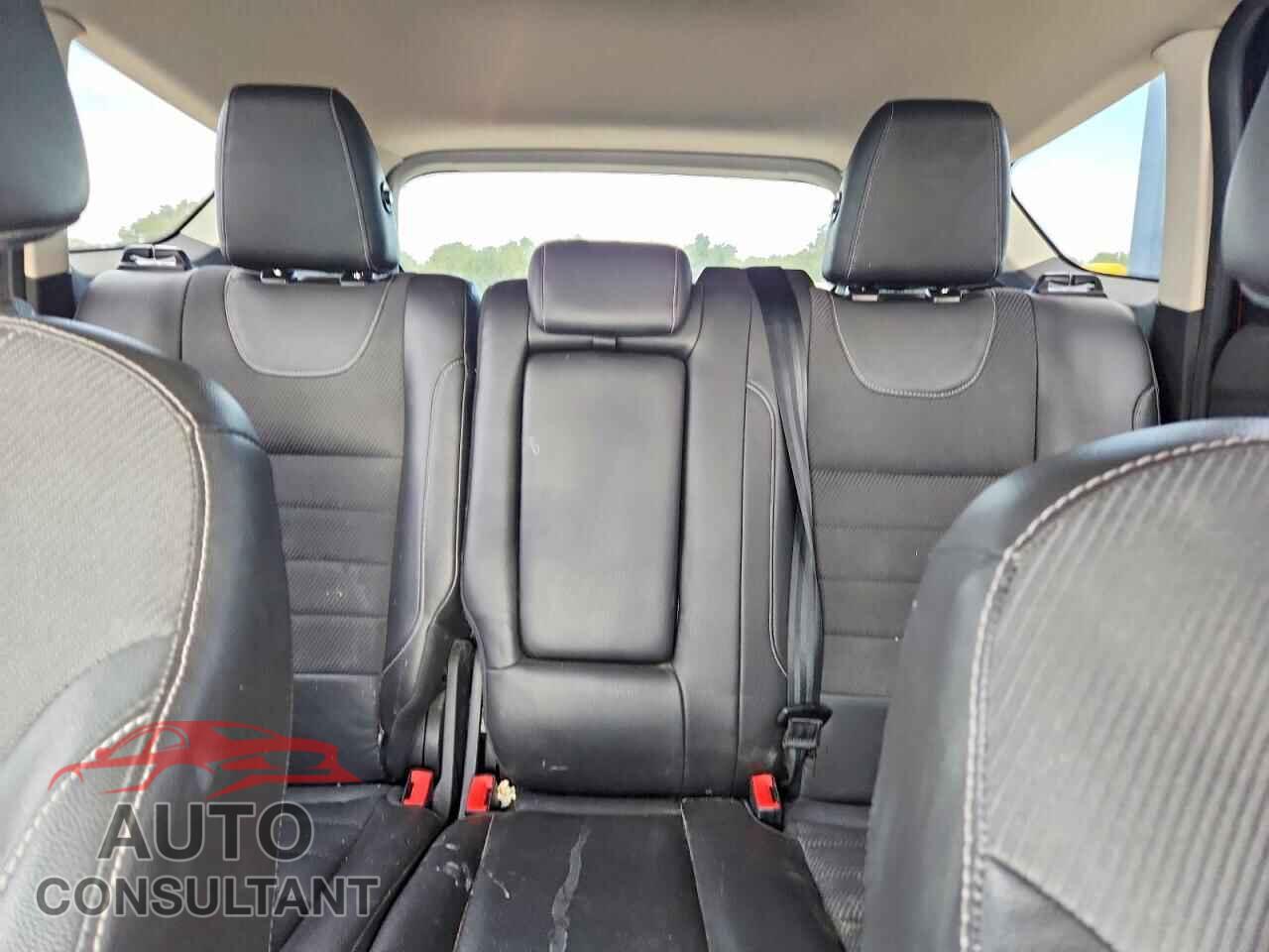 FORD ESCAPE 2014 - 1FMCU9GX2EUE52844