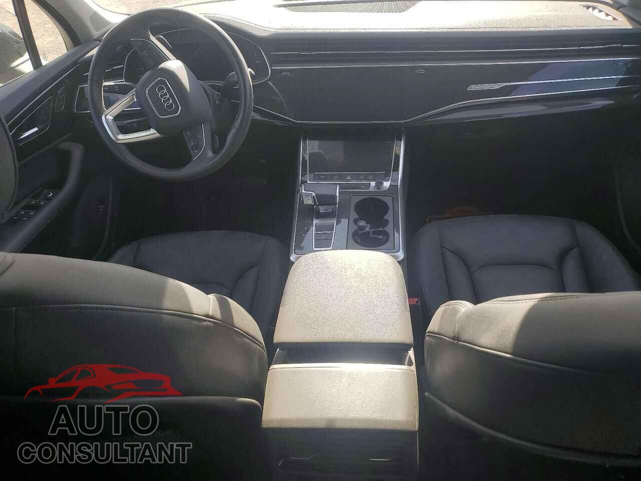 AUDI Q7 2023 - WA1LXBF7XPD001047