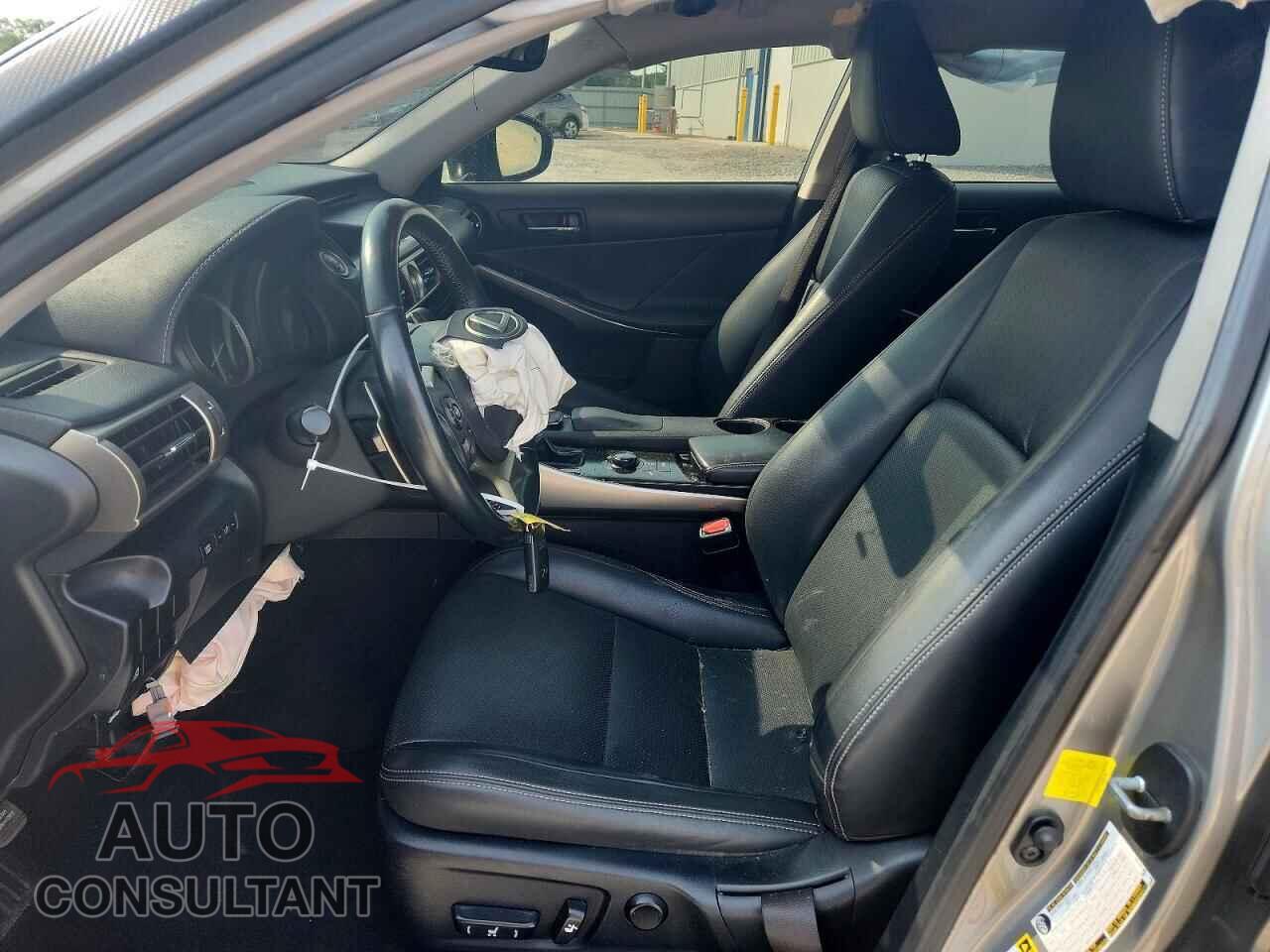 LEXUS IS 2014 - JTHCF1D24E5007250