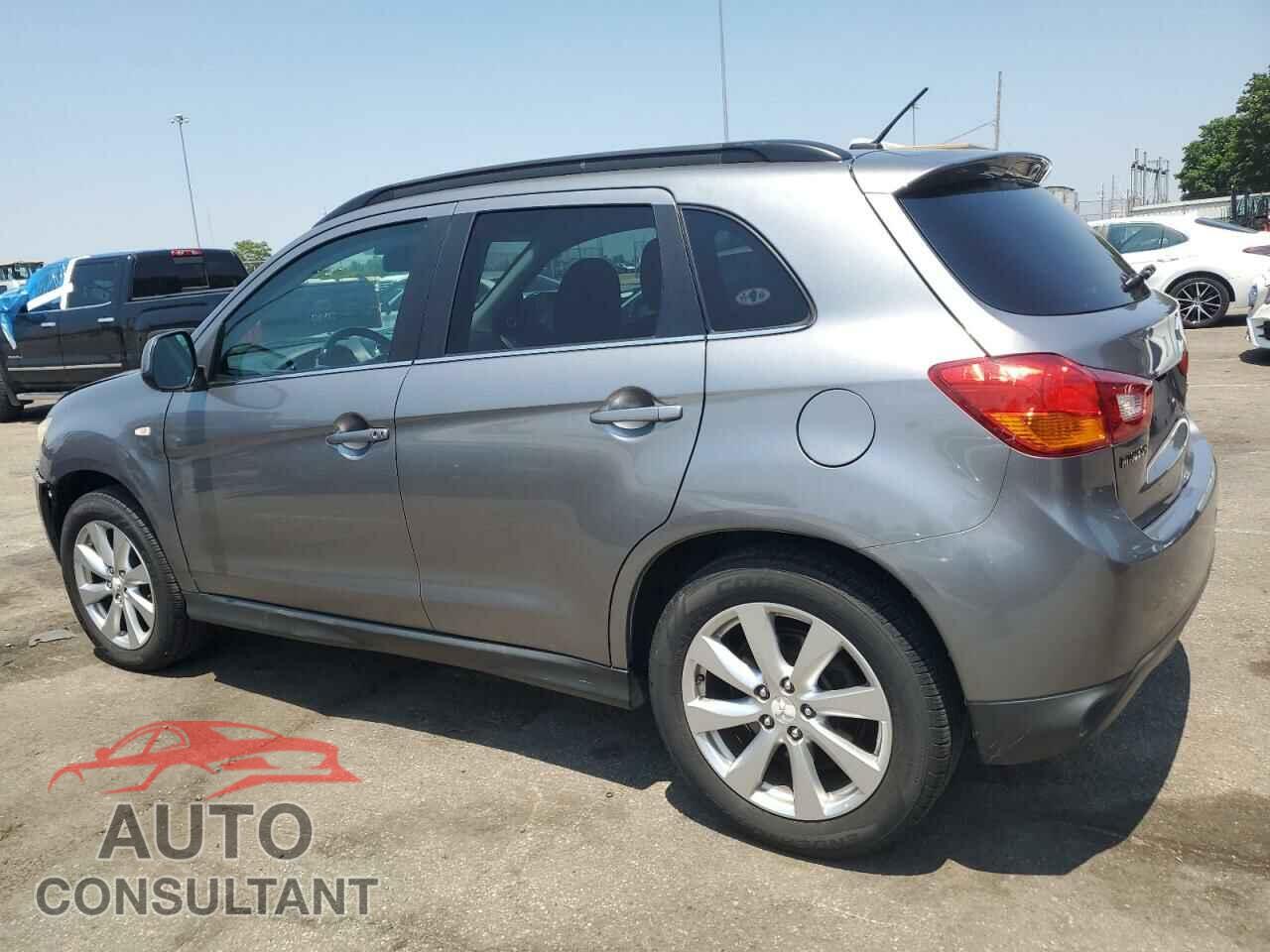 MITSUBISHI OUTLANDER 2015 - 4A4AR4AU2FE011699