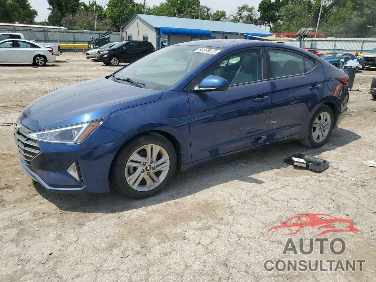 HYUNDAI ELANTRA 2019 - 5NPD84LF4KH467123