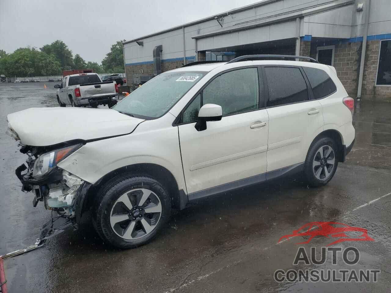 SUBARU FORESTER 2018 - JF2SJAGC6JH483090