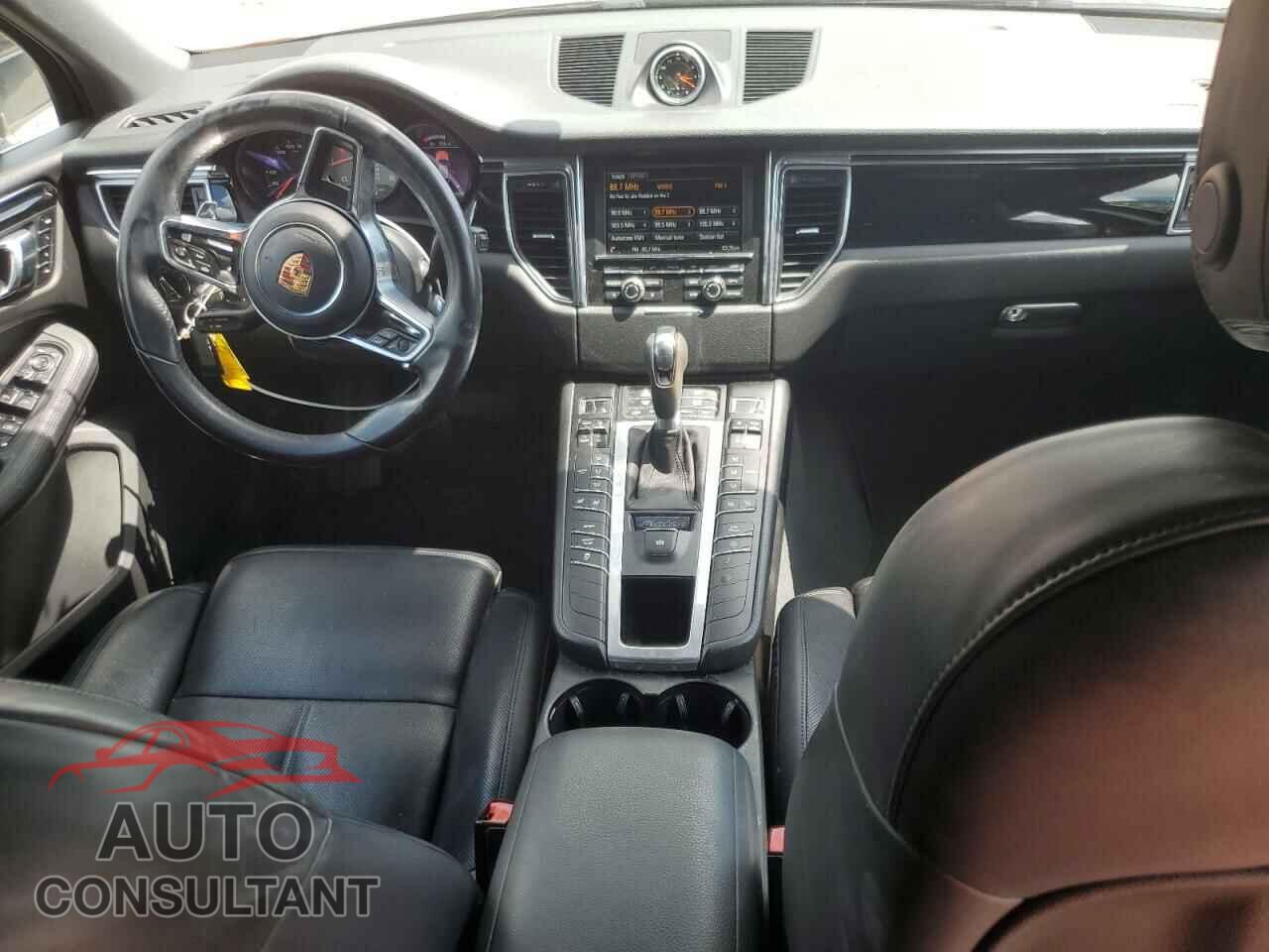 PORSCHE MACAN 2015 - WP1AB2A58FLB41747