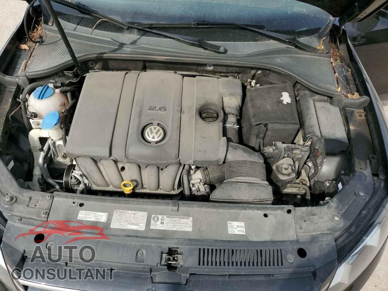 VOLKSWAGEN PASSAT 2014 - 1VWAP7A36EC009645