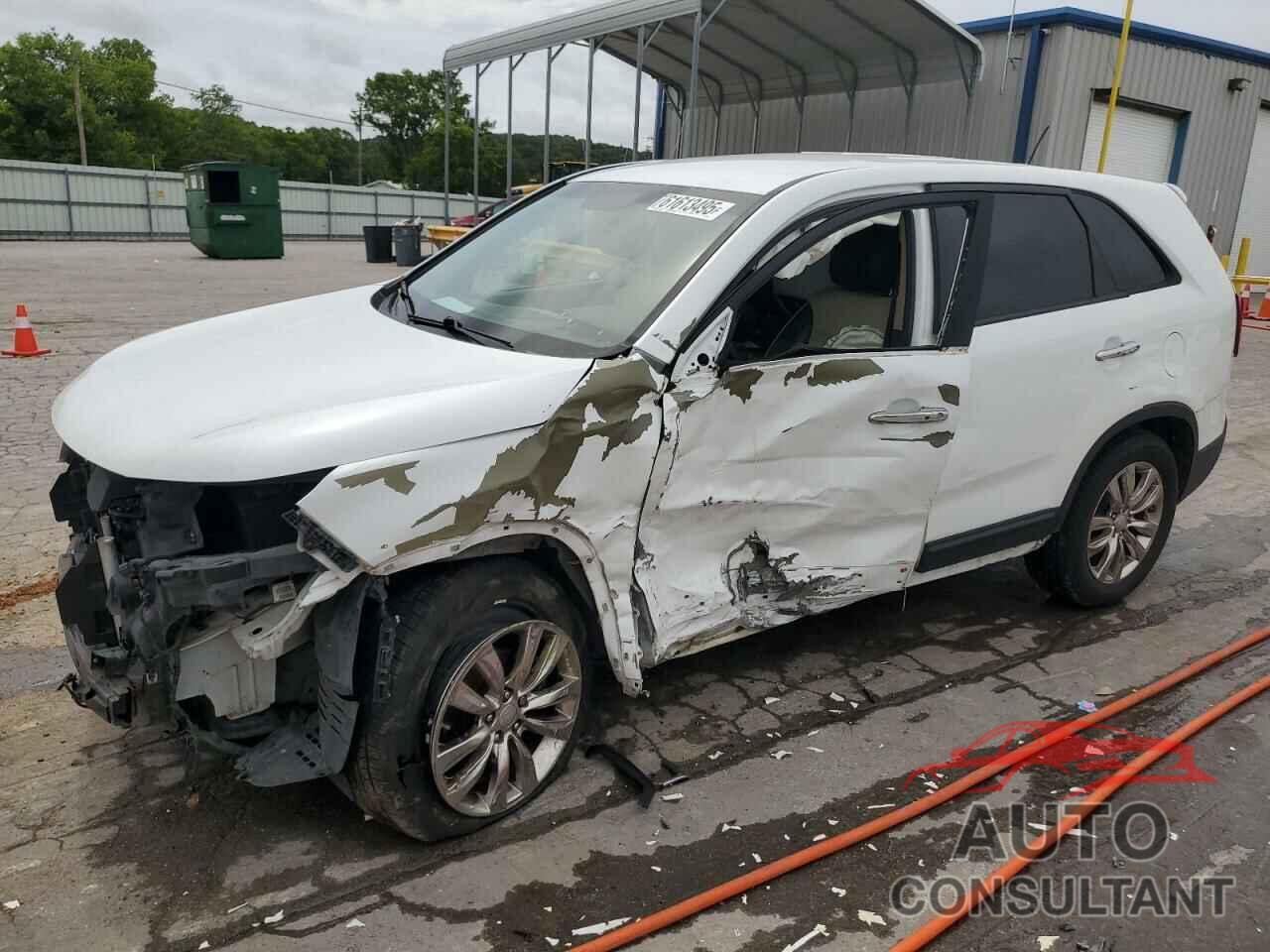 KIA SORENTO 2011 - 5XYKU4A28BG028713