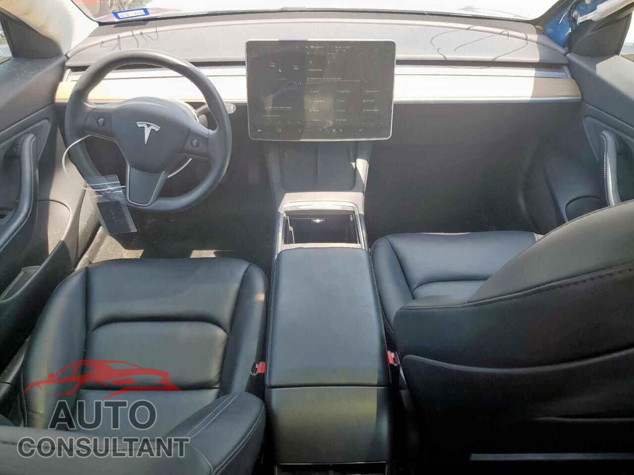 TESLA MODEL 3 2021 - 5YJ3E1EB3MF869228