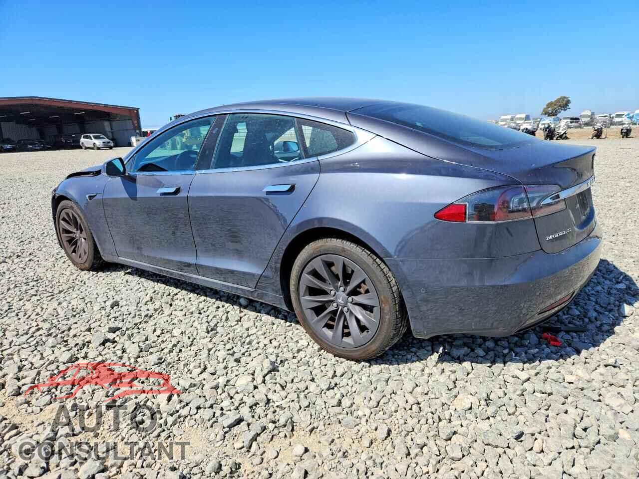 TESLA MODEL S 2019 - 5YJSA1E28KF305580