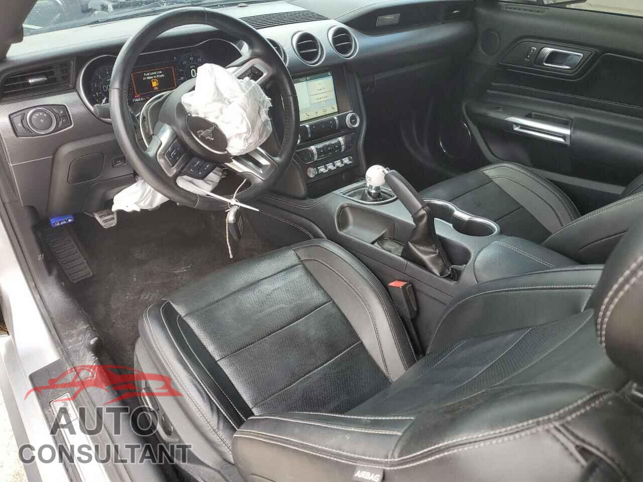 FORD MUSTANG 2018 - 1FA6P8CF0J5185116