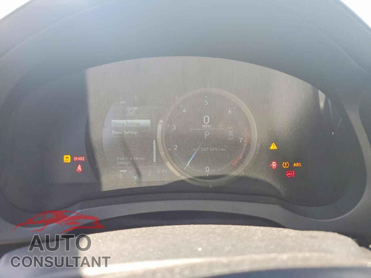 LEXUS IS 2017 - JTHCE1D24H5012858