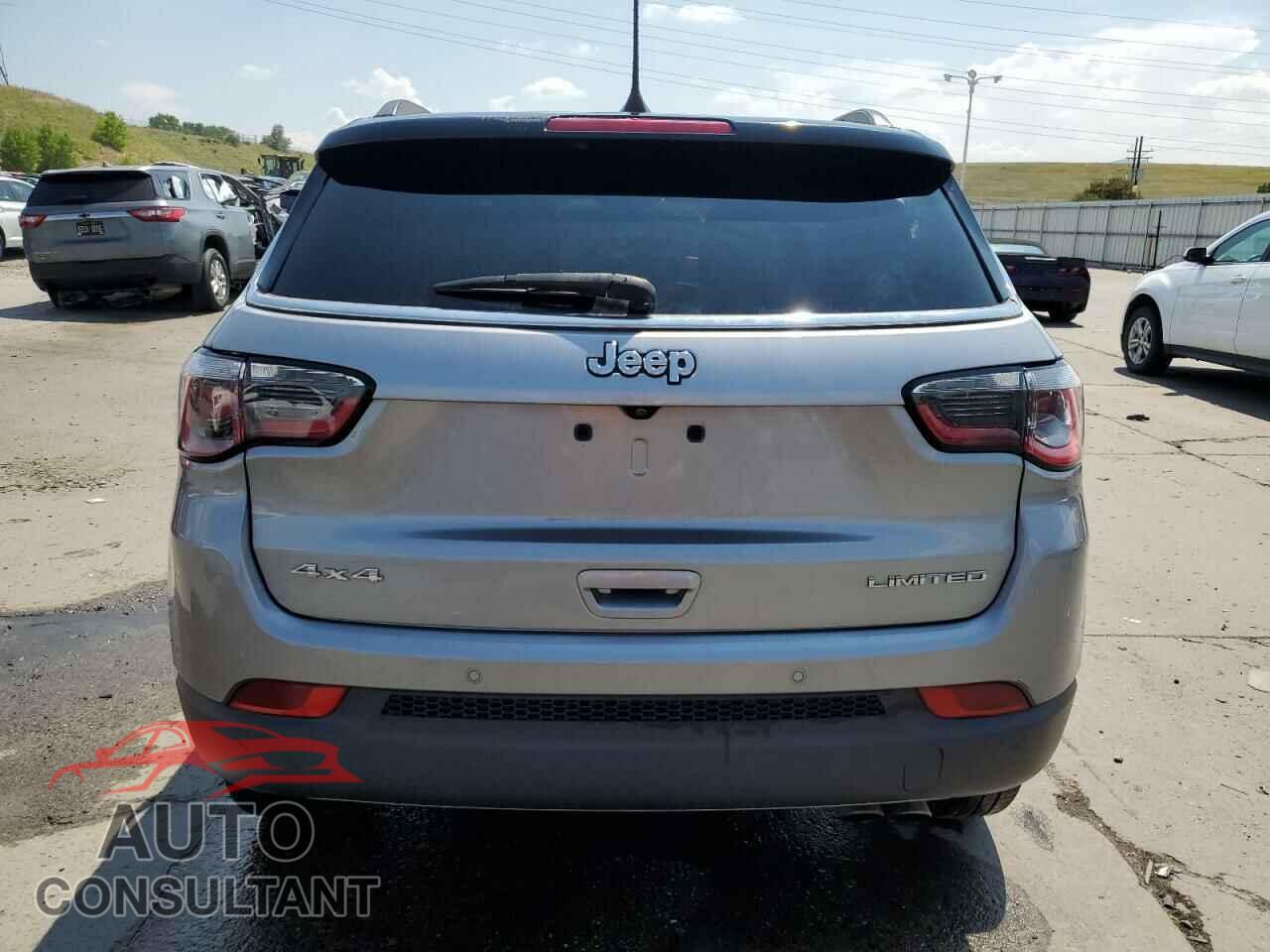 JEEP COMPASS 2018 - 3C4NJDCB9JT177268