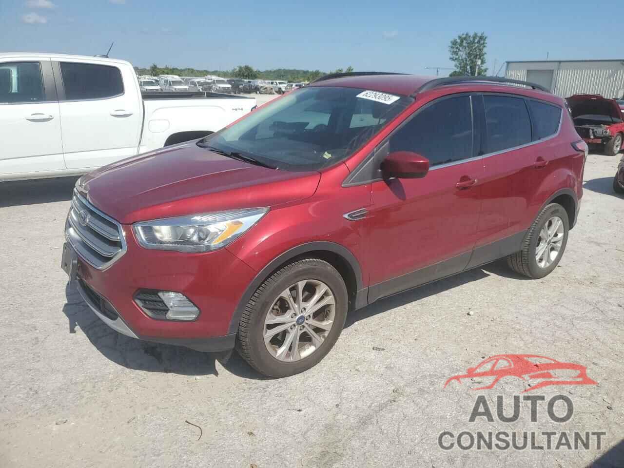 FORD ESCAPE 2017 - 1FMCU0GD5HUC94957