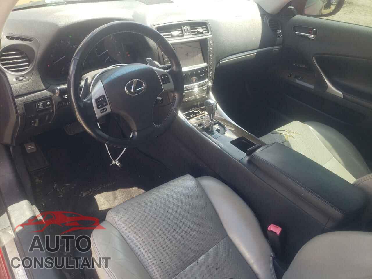 LEXUS IS 2011 - JTHFF2C25B2518970