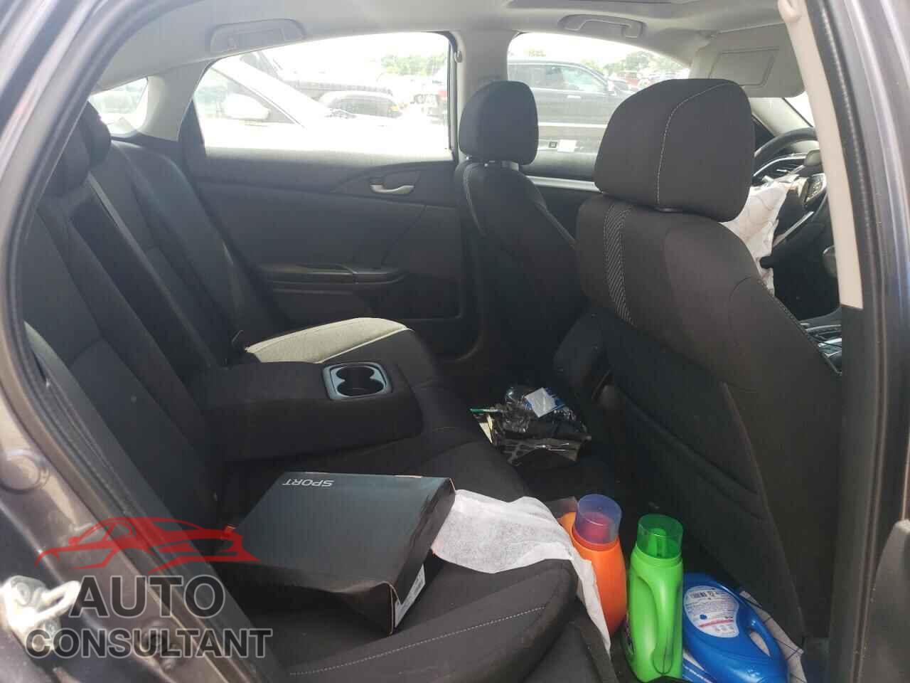 HONDA CIVIC 2018 - 2HGFC2F73JH524114