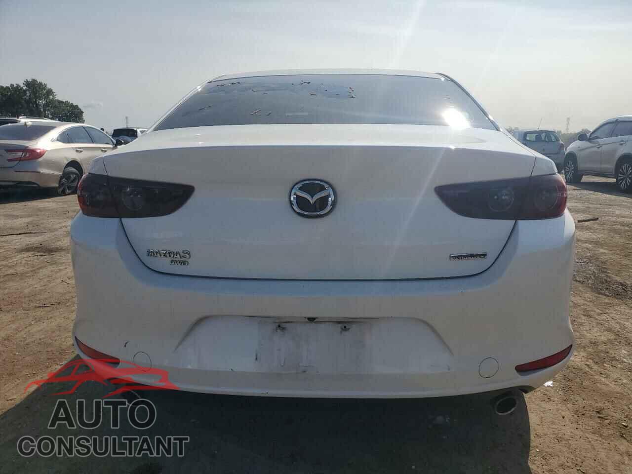 MAZDA 3 2019 - JM1BPBAM9K1120216