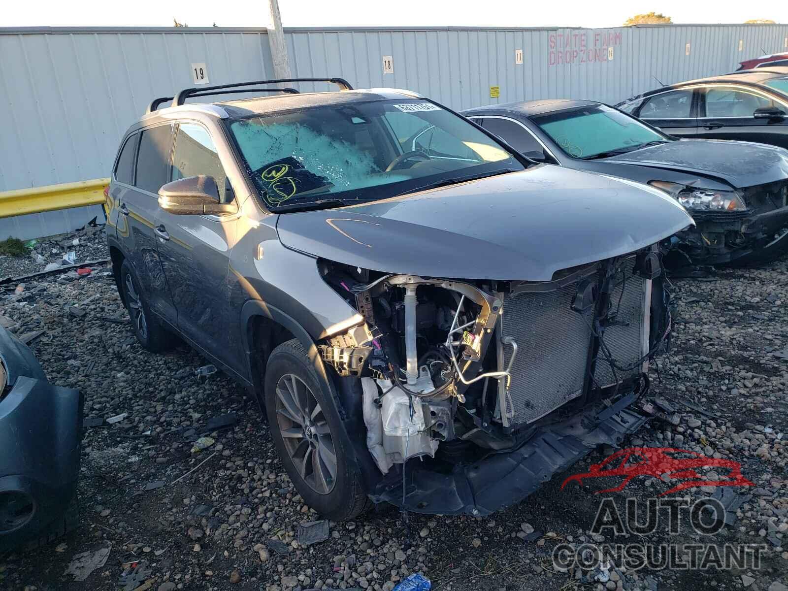 TOYOTA HIGHLANDER 2018 - 5TDJZRFHXJS889125