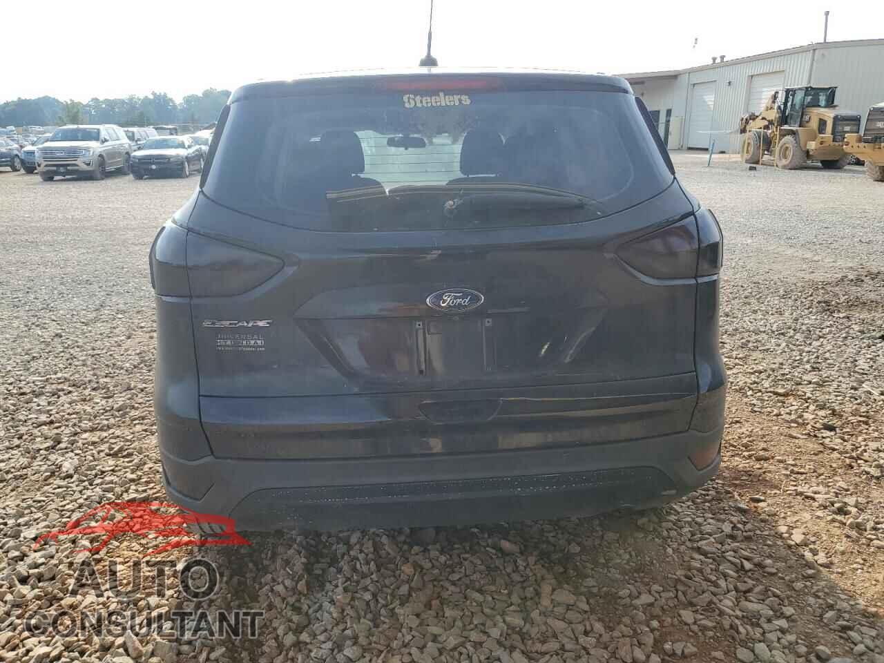 FORD ESCAPE 2016 - 1FMCU0F77GUA92017