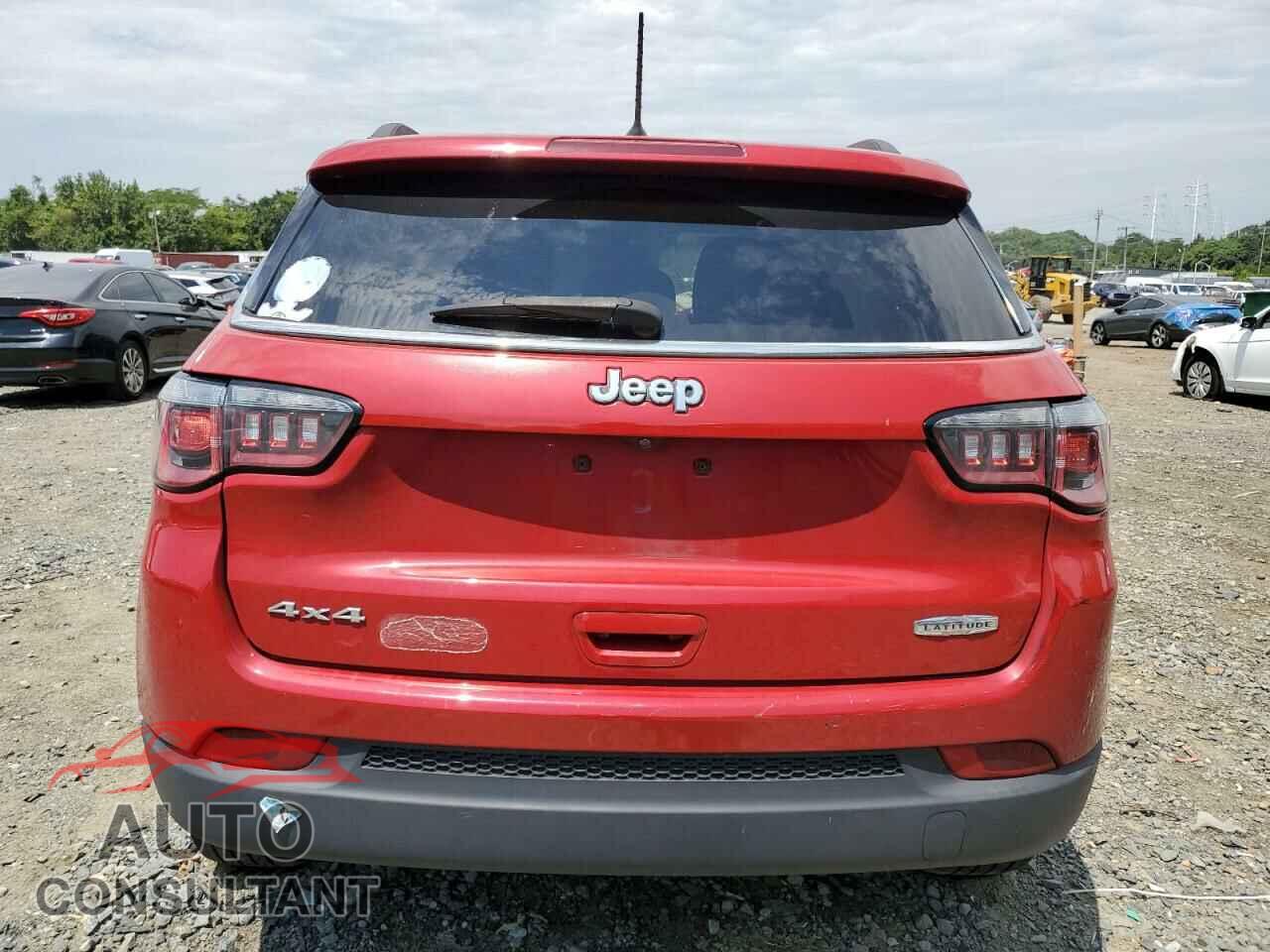JEEP COMPASS 2018 - 3C4NJDBB4JT366007