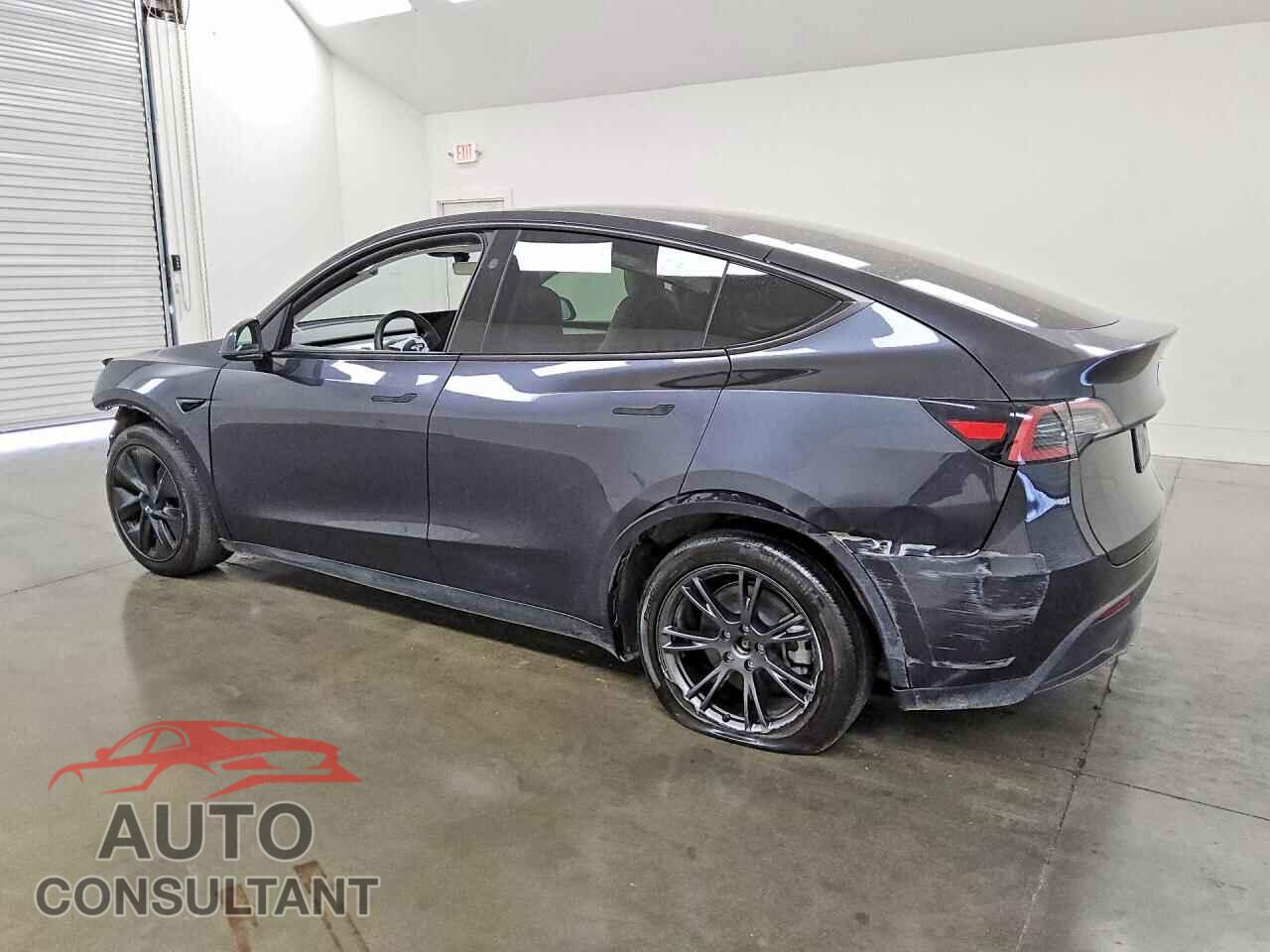 TESLA MODEL Y 2025 - 7SAYGDED6SF237231
