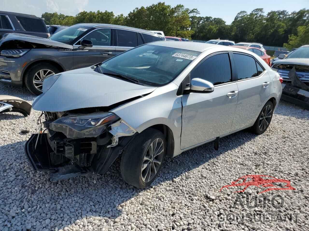 TOYOTA COROLLA 2018 - 5YFBURHE3JP849015