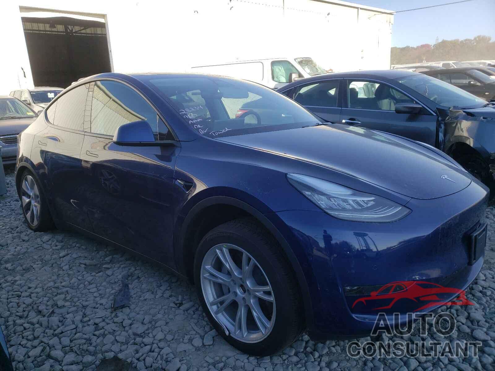 TESLA MODEL Y 2021 - 5YJYGDEE0MF131480