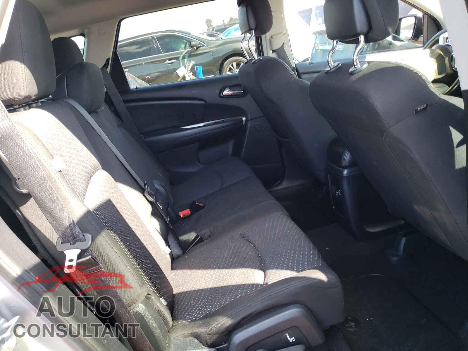 DODGE JOURNEY 2017 - 3C4PDCGB7HT501686