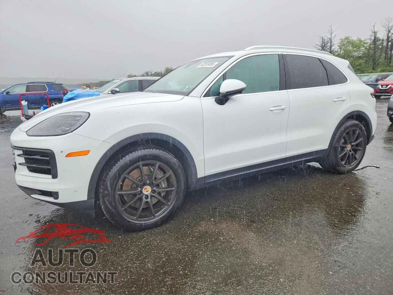 PORSCHE CAYENNE 2024 - WP1AA2AY4RDA01545