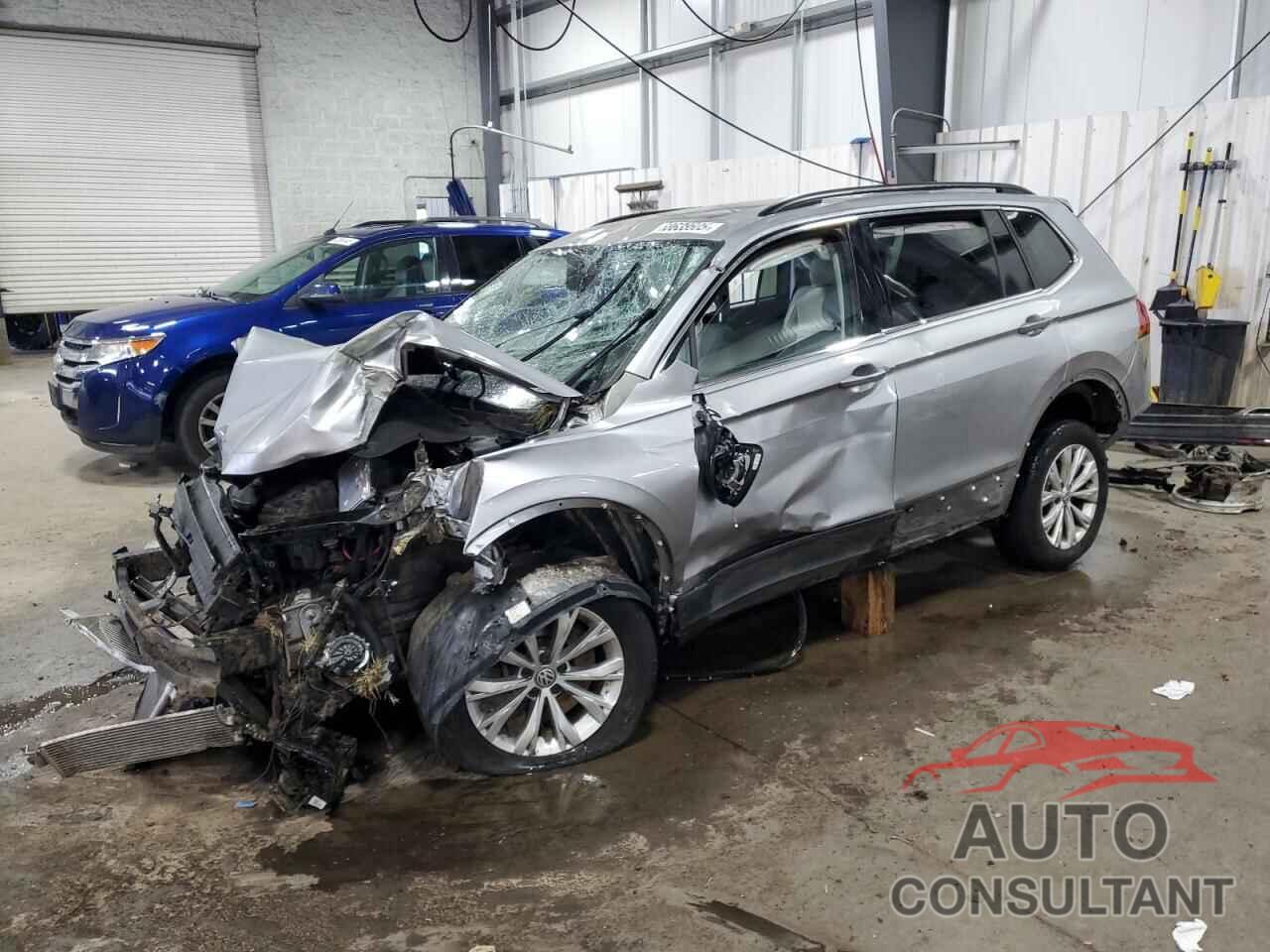 VOLKSWAGEN TIGUAN 2019 - 3VV2B7AX2KM142827