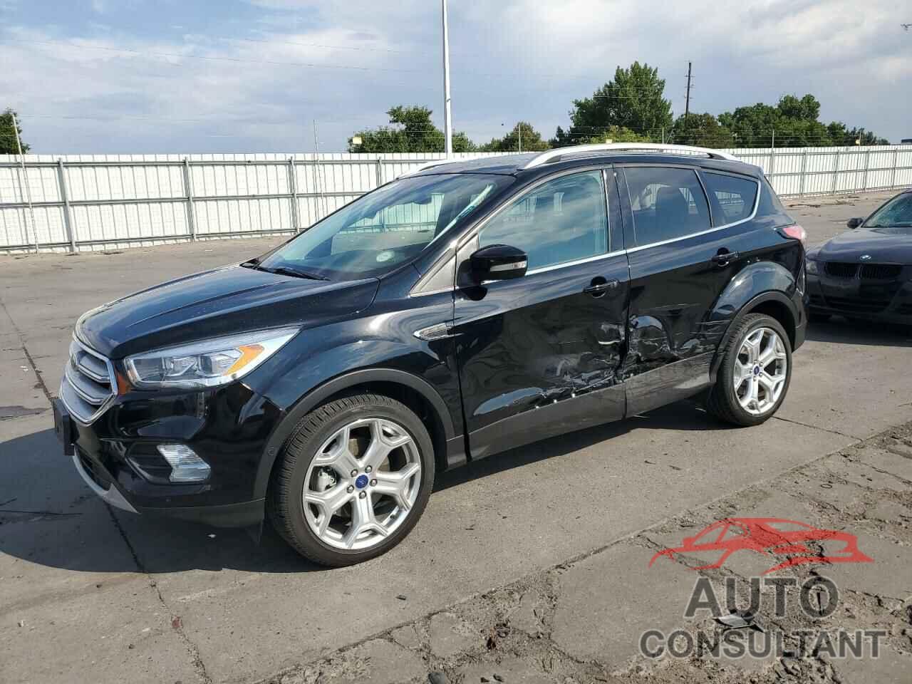 FORD ESCAPE 2018 - 1FMCU9J98JUB25255