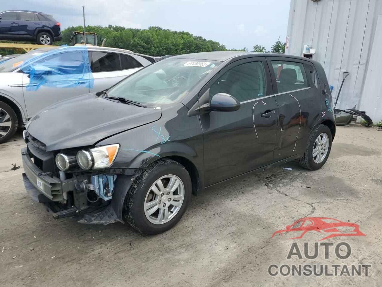 CHEVROLET SONIC 2014 - 1G1JC6SH3E4220419
