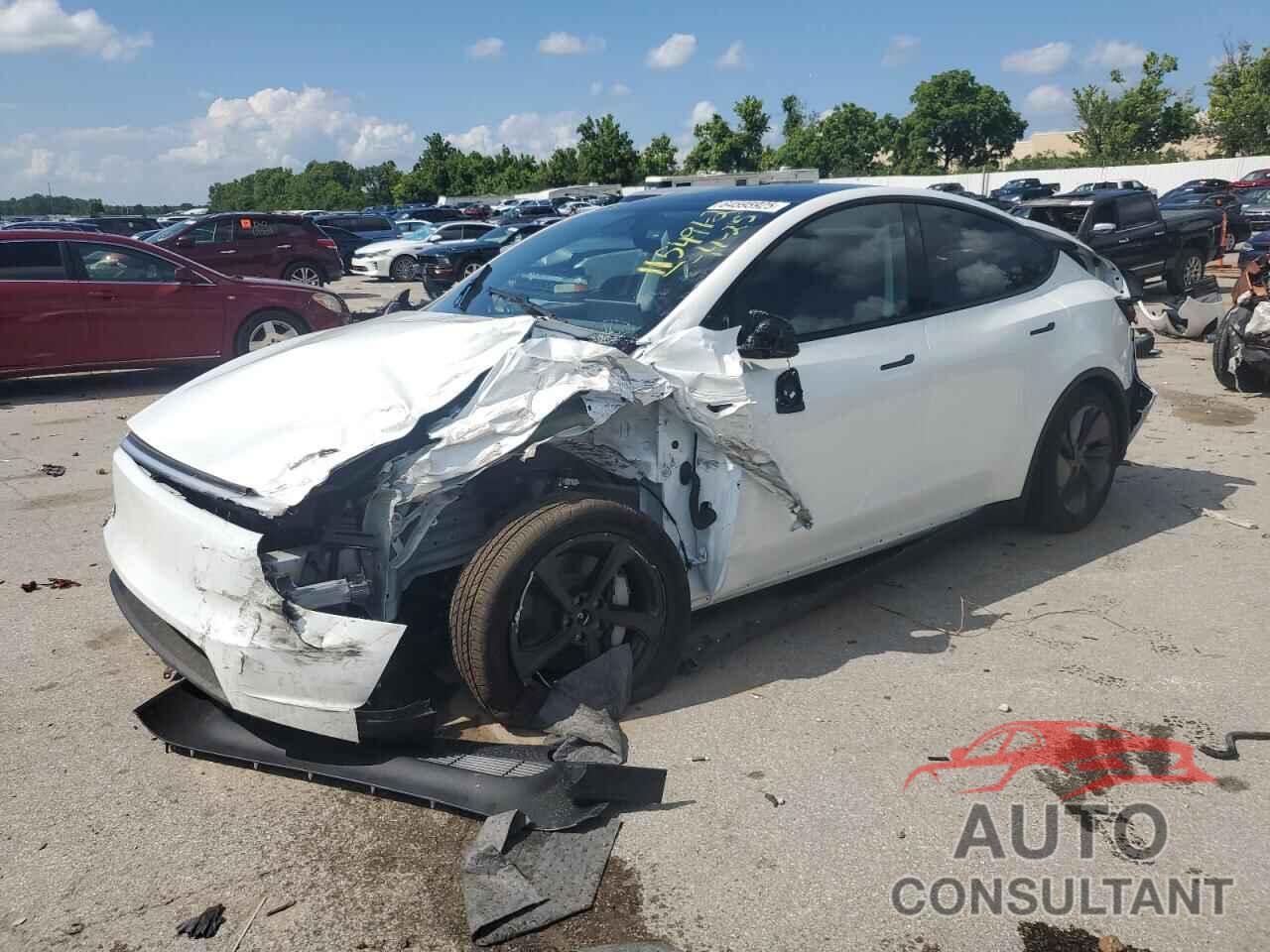 TESLA MODEL Y 2026 - 7SAYGDEE5TF348041