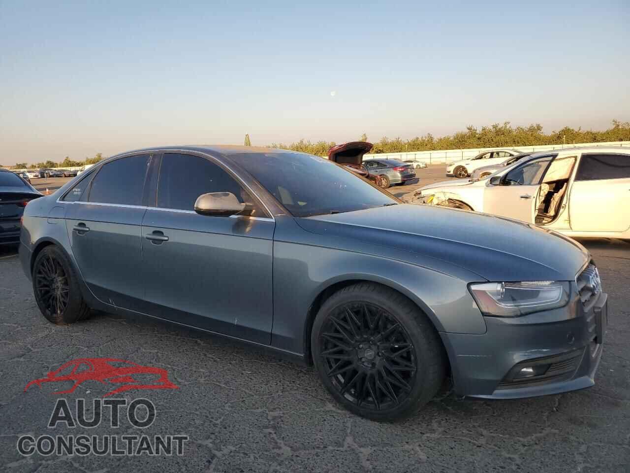 AUDI A4 2013 - WAUFFAFL2DN018344